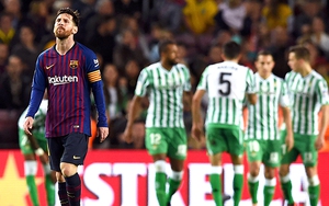 Barcelona: Tạm biệt chức vô địch vì hàng thủ thảm họa?