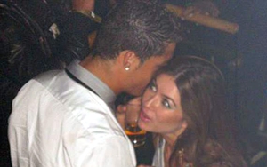 Bê bối cưỡng hiếp của Ronaldo (kỳ 1): Đêm định mệnh trong phòng tắm