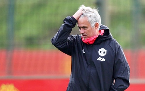 2h00 ngày 3/10, M.U vs Valencia: Thử thách nghiệt ngã của Mourinho