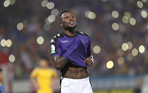 'Ngả mũ' trước chiến tích của Hà Nội FC