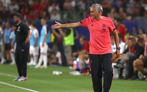 M.U thảm bại 1-4 trước Liverpool: Mourinho vẫn bị ám ảnh mùa thứ ba?