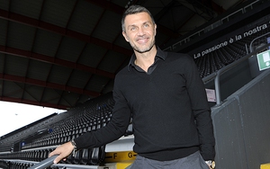 Maldini trở lại Milan: Xây dựng gia đình, để tạo dựng tương lai