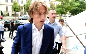 Vấn đề ở Real Madrid: Sự im lặng đáng sợ của Luka Modric