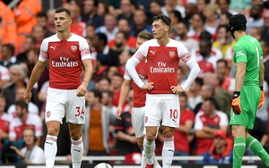 Tháng 8 chưa qua, Arsenal đã rời xa Top 4