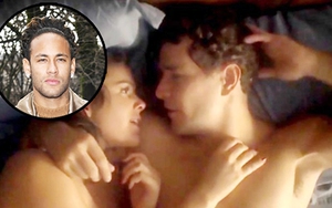 Bạn gái Neymar lộ clip giường chiếu