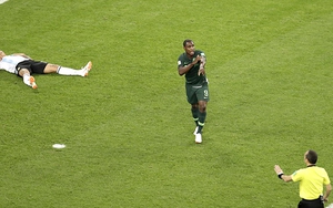 HLV Lê Thụy Hải: 'Công nghệ gì thì trọng tài vẫn là người quyết định'