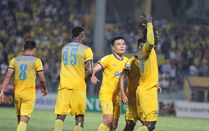 FLC Thanh Hóa 'tung cò trắng' trong cuộc đua vô địch V-League