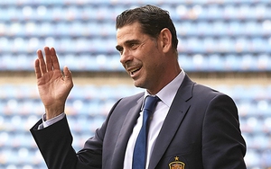 Tây Ban Nha sa thải Lopetegui, bổ nhiệm Hierro: Bàn tay của Florentino Perez che cả bầu trời
