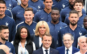 Bóng đá chính trị của ông Macron