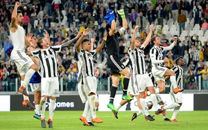Juventus vô địch vì những nhát kiếm phút cuối