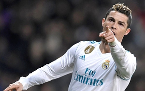 Real Madrid: Hễ Ronaldo tỏa sáng, lại có âm mưu trù dập anh