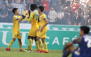 17h00 ngày 5/4, Sanna Khánh Hòa BVN - FLC Thanh Hóa: Phố biển 'giăng lưới' FLC Thanh Hóa