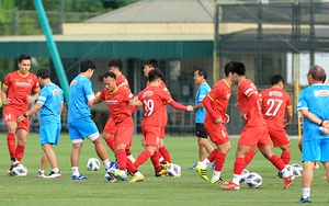 Tuyển Việt Nam thiếu 'quân xanh' chất lượng