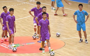 Futsal Việt Nam: Đông tay thì vỗ nên kêu