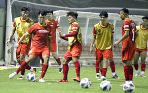 Bóng lăn tuần qua: Dụng binh, không cần đa mà cần tinh