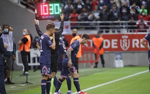 Cả Ligue 1 ngắm nhìn Messi