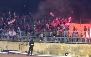 Nghĩ về 'văn hóa cổ động' bóng đá