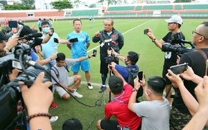 Bóng lăn tuần qua: Khi ông Park 'xù lông'...