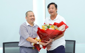 Phía sau 1 cuộc trở về...