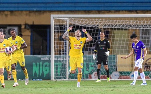 Bóng lăn tuần qua: Gà chọi và chiến kê