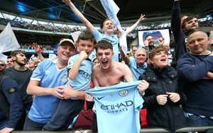 Ngoại hạng Anh: Tranh cãi về 'fan phong trào' của Man City