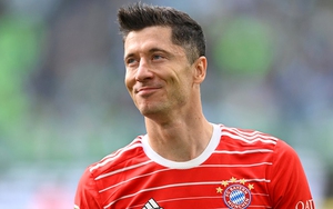 Bayern Munich quay mặt với Lewandowski