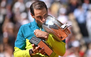 Kết thúc Pháp mở rộng 2022: Tượng đài Nadal tạo niềm cảm hứng Swiatek