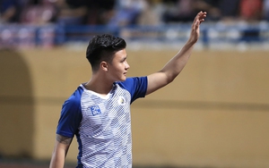 Quang Hải cần đưa ra quyết định sớm