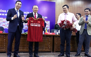 HLV Trần Công Minh: 'Tôi mong ông Park tiếp tục ở lại Việt Nam'