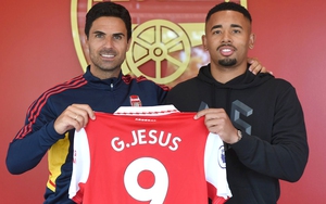 Các “số 9” của Arsenal đã thể hiện thế nào?