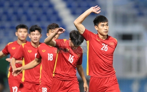 Đừng để tài năng trẻ 'mài ghế' dự bị