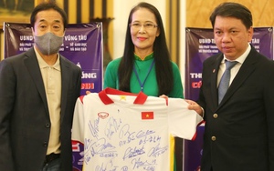 Sự việc -Ý kiến: Chăm lấy cái gốc