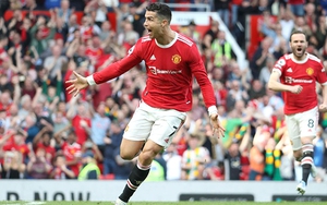 Ronaldo: Giữa hoàn hảo và không hoàn hảo