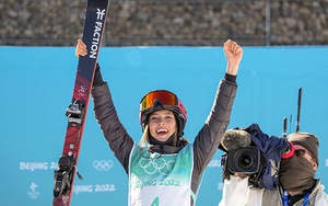 Gu Ailing: Gen Z trượt tuyết xinh đẹp, đa tài