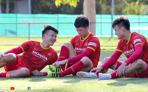 Bóng đá Việt thích nghi thời Covid-19