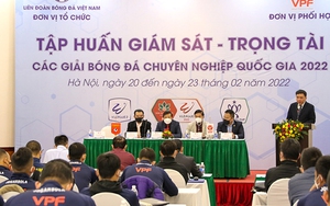 Chờ 'vua sân cỏ' lột xác