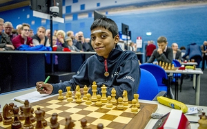 Rameshbabu Praggnanandhaa - Thần đồng đánh bại "Vua cờ"