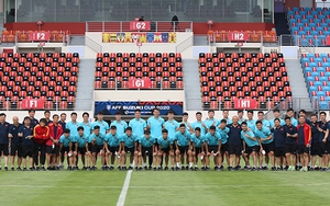 Đội tuyển Việt Nam và vị thế số 1