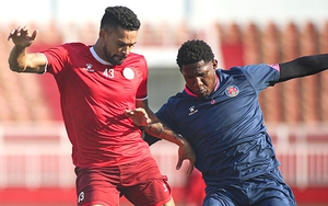 Bóng đá TPHCM khó bay cao