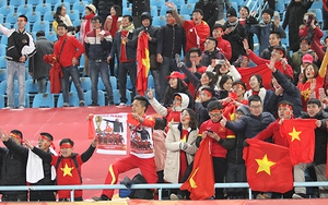 U23 Việt Nam vào chung kết U23 châu Á: Hãy tận hưởng những ngày vui!