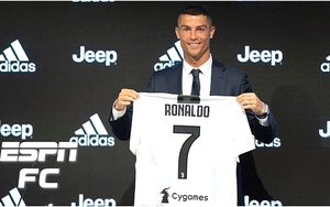 Những thương vụ bom tấn trong lịch sử bóng đá: Từ Johan Cruyff đến Messi