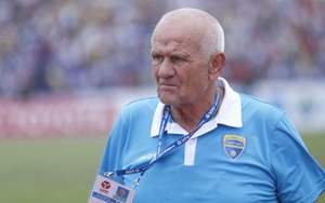 Đông Á Thanh Hóa vẫn cần 'bố già' Petrovic