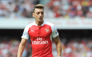 Ở Arsenal, Oezil không còn thích hợp với vị trí số 10