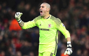 Victor Valdes tuyên bố giải nghệ: Tạm biệt một tài năng bình dị