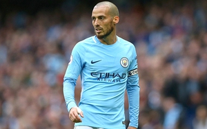 Từ David Silva tới Iniesta... nhiều cầu thủ dám nghỉ thi đấu để giành giật sự sống cho con