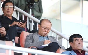 Chờ HLV Park Hang Seo trổ tài