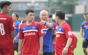 HLV Park Hang Seo chữa 'bệnh thụ động' cho các tuyển thủ