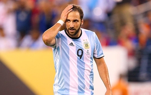 Đá hay thế nào, Higuain vẫn phải ngồi nhà xem World Cup?