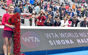 Simona Halep lên số một thế giới và chuyện chiếc vương miện bị rẻ rúng