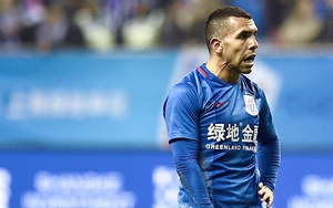Carlos Tevez: Cậu bé nhớ nhà, và nỗi hổ thẹn ở Trung Quốc